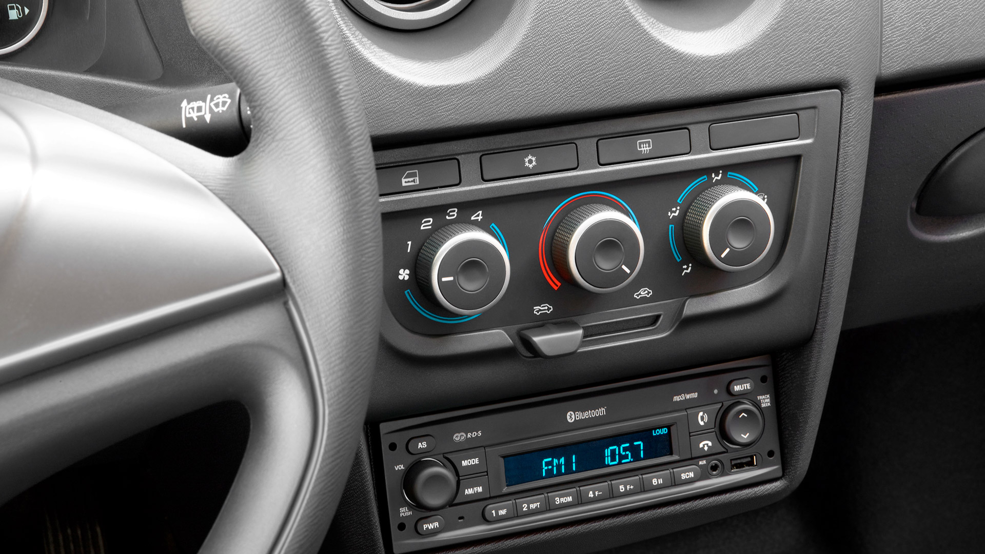 Chevrolet Celta photo 13