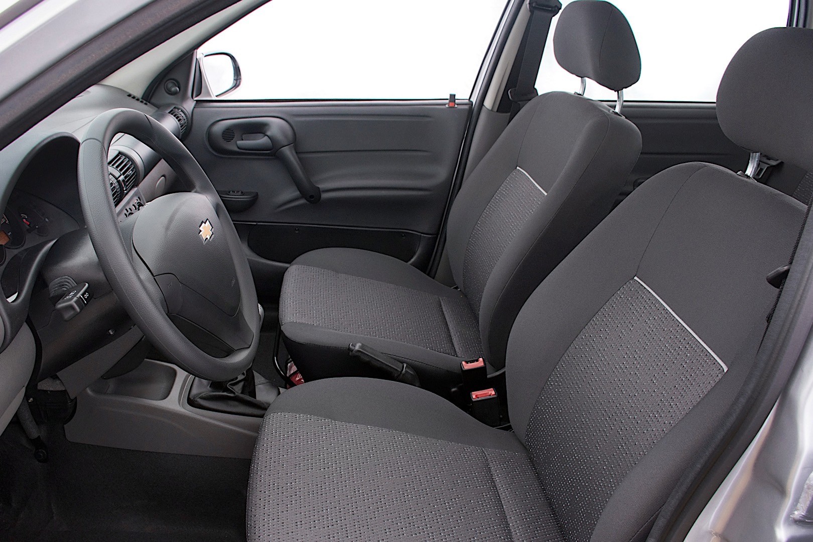 Chevrolet Classic photo 60