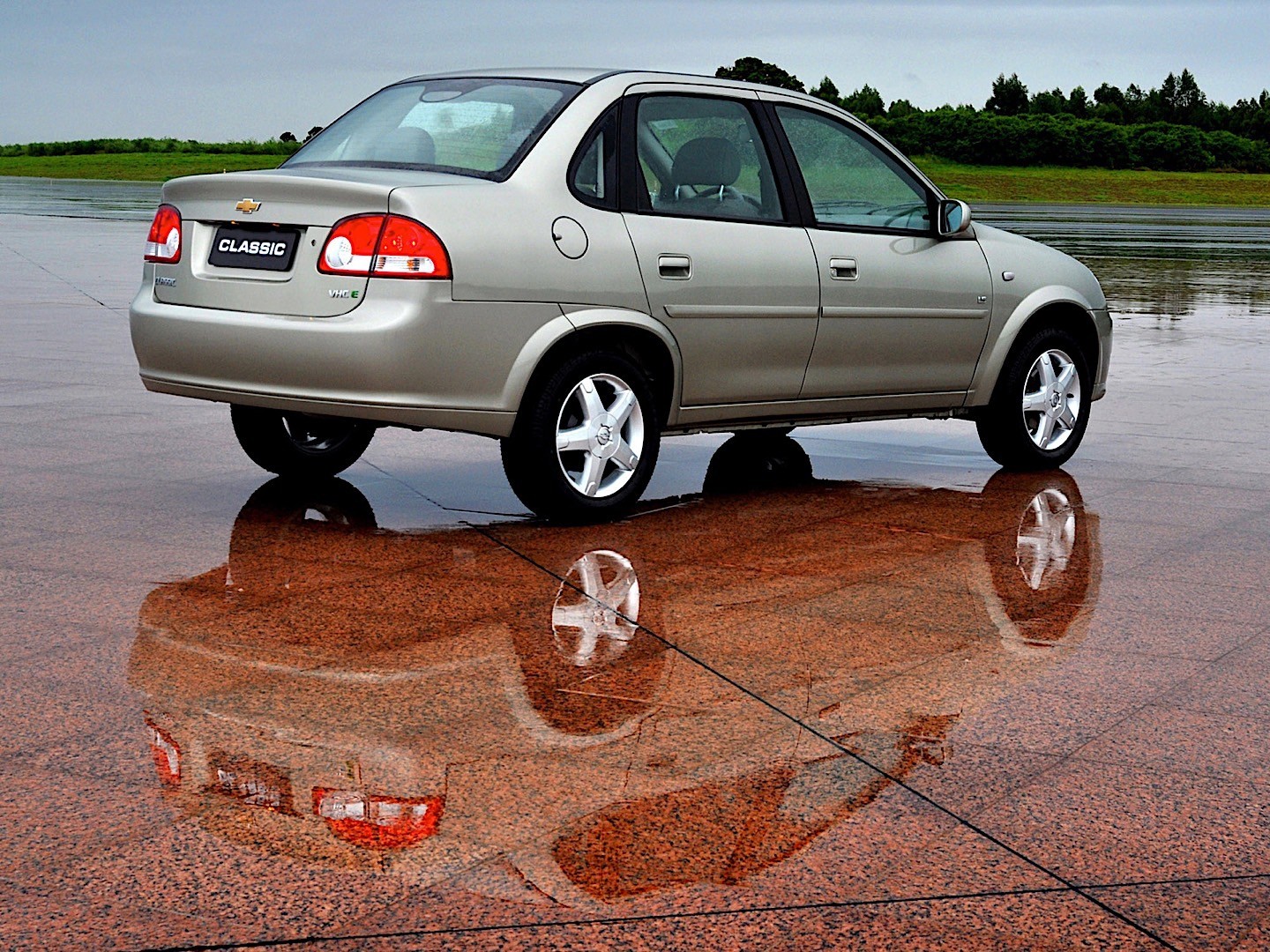 Chevrolet Classic photo 17