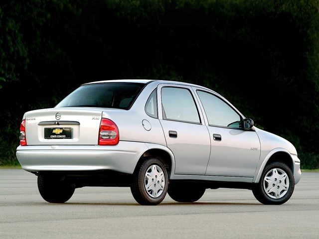Chevrolet Classic photo 20