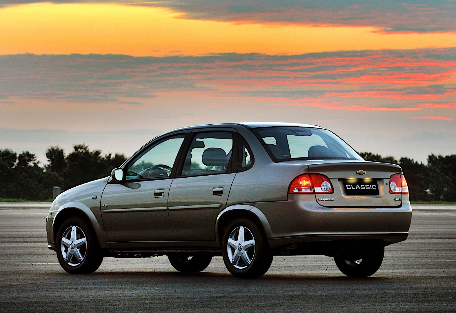 Chevrolet Classic photo 25