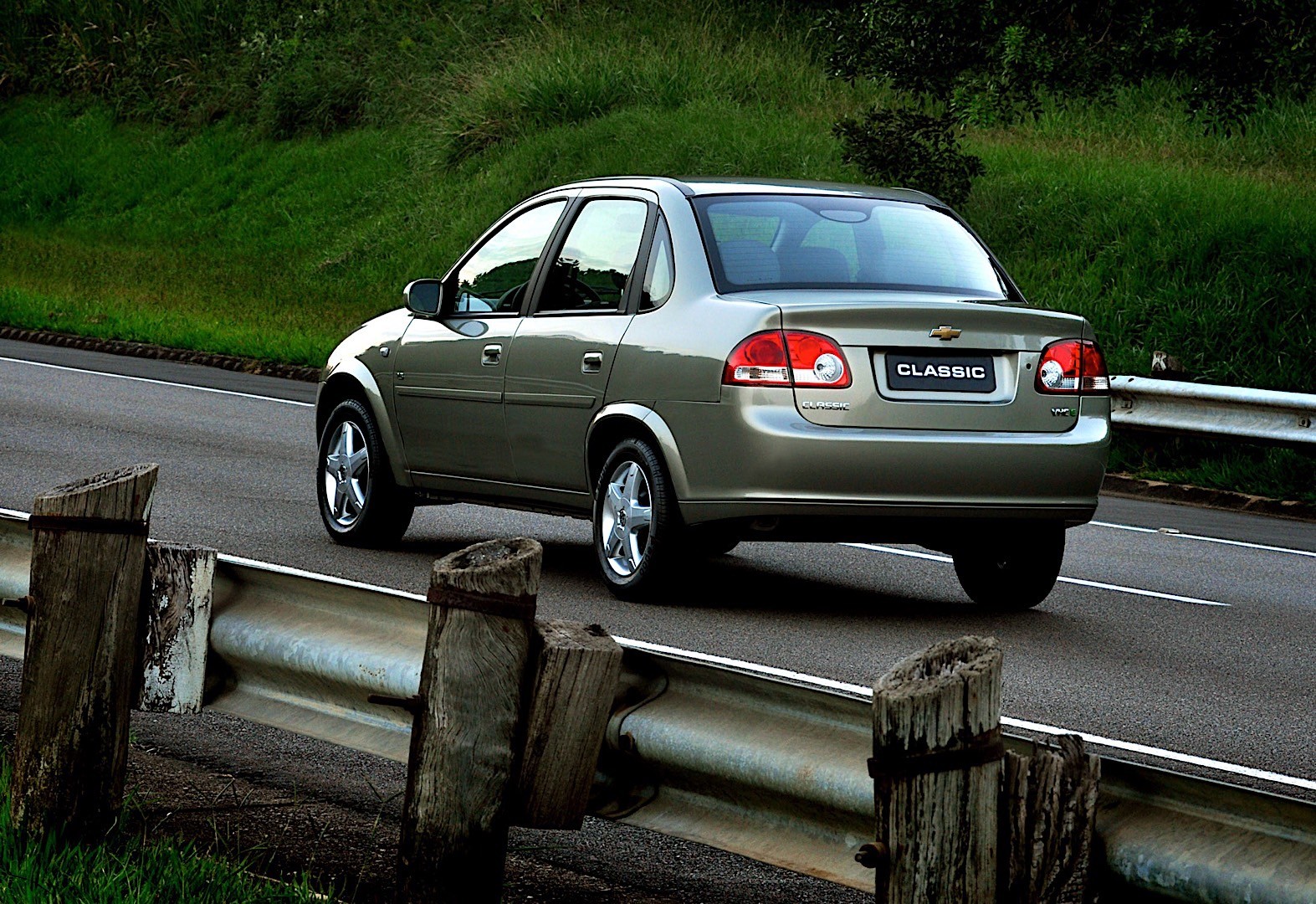 Chevrolet Classic photo 29