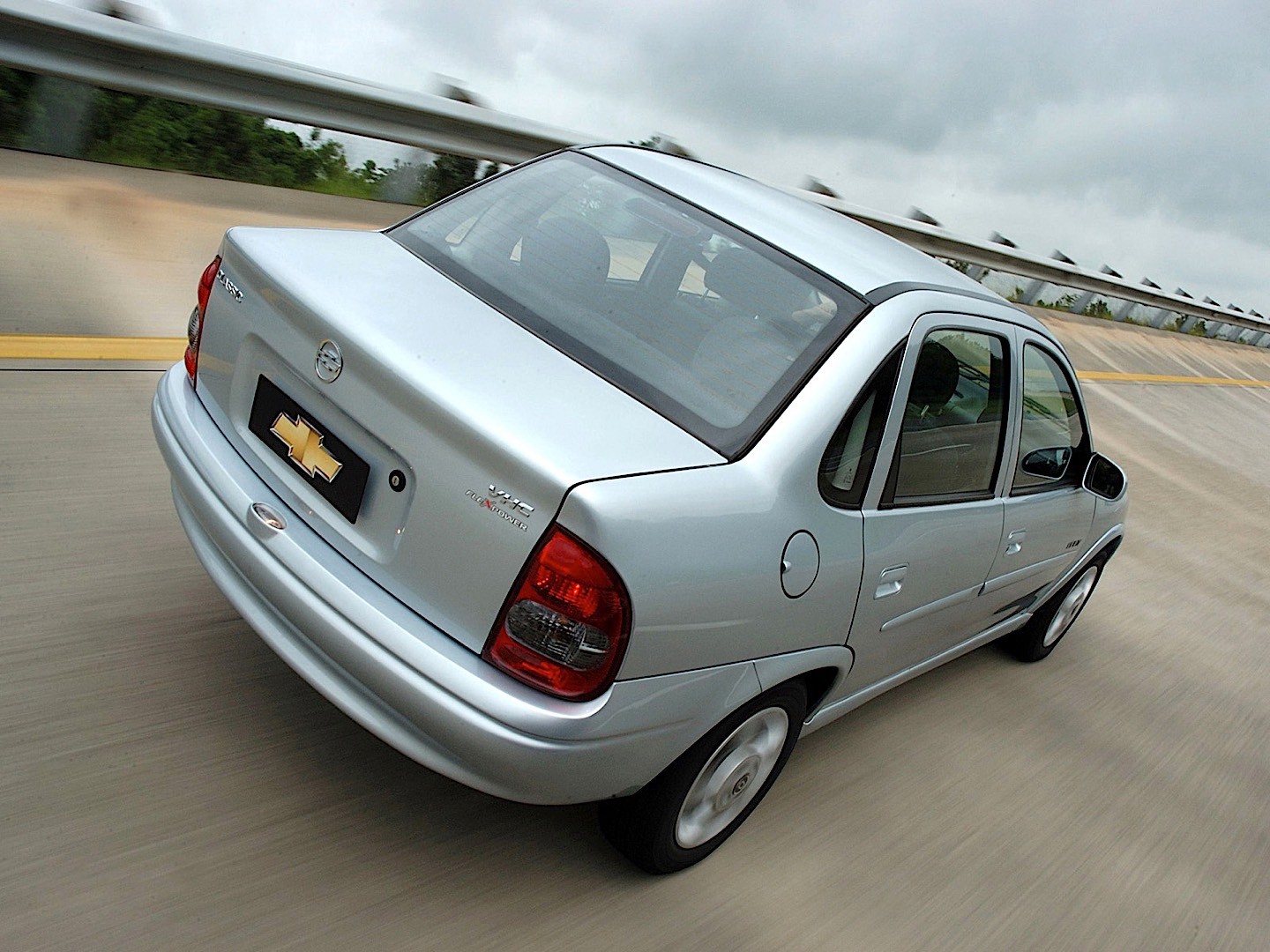 Chevrolet Classic photo 31