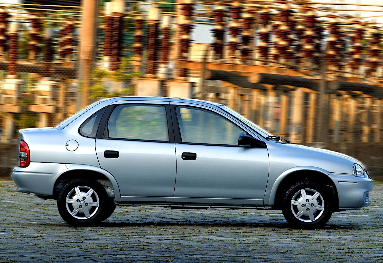 Chevrolet Classic photo 35