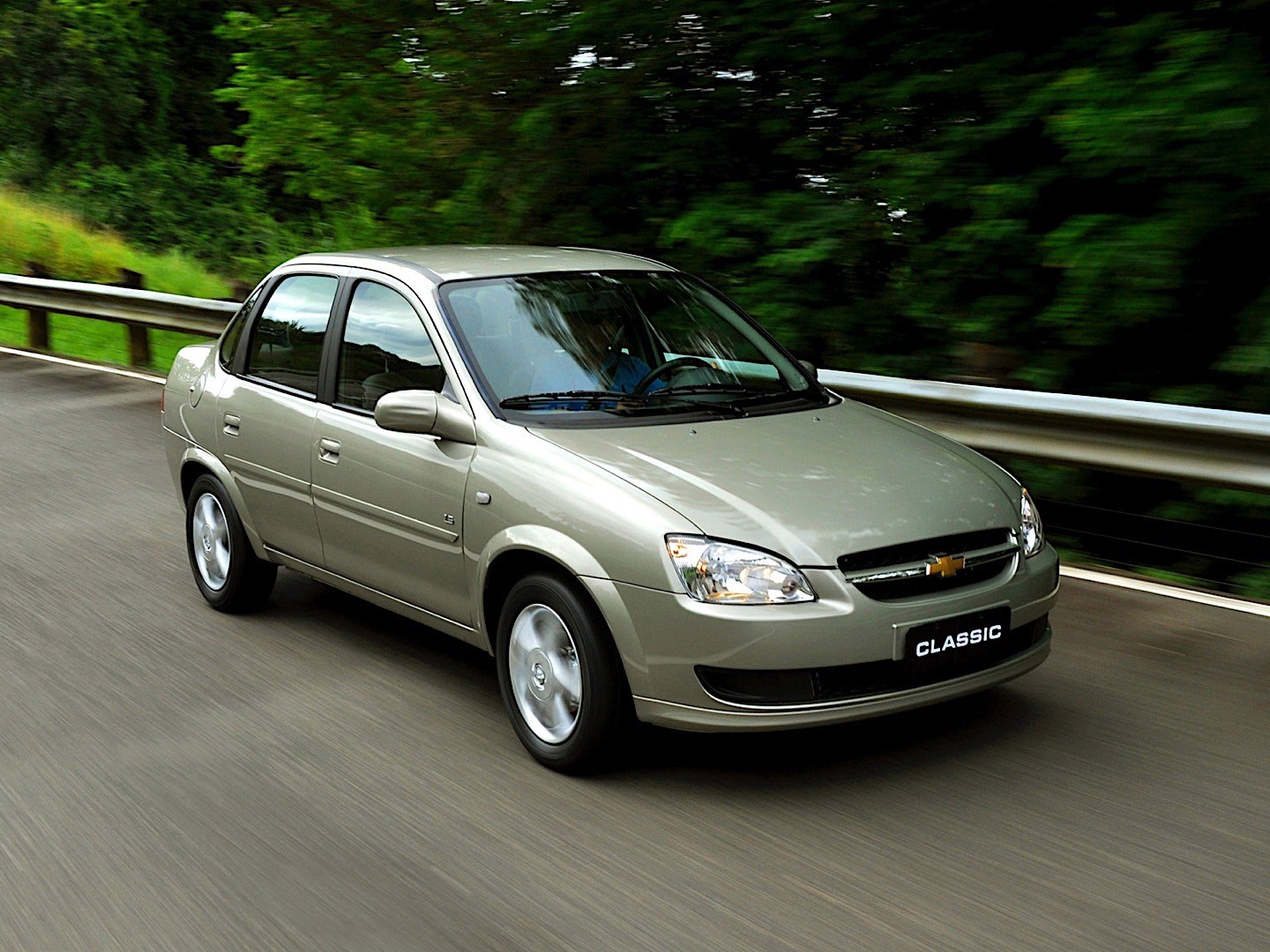 Chevrolet Classic photo 36