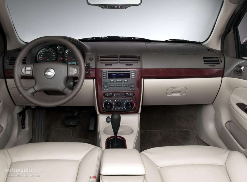 Chevrolet Cobalt Coupe photo 12