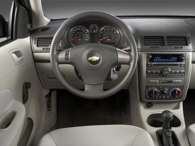 Chevrolet Cobalt Sedan photo 21