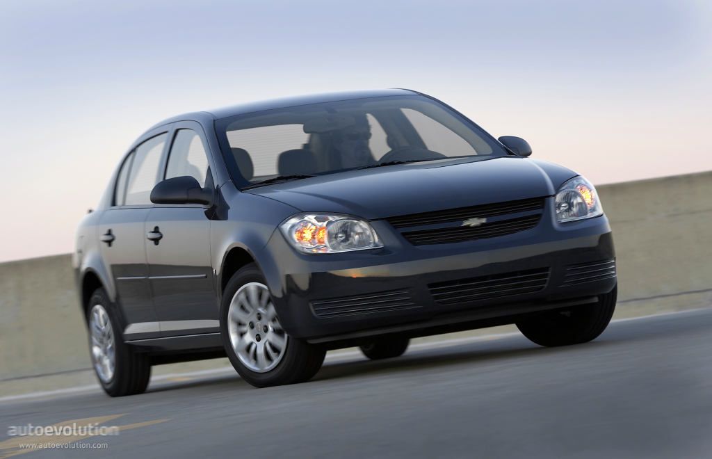 Chevrolet Cobalt Sedan photo 2