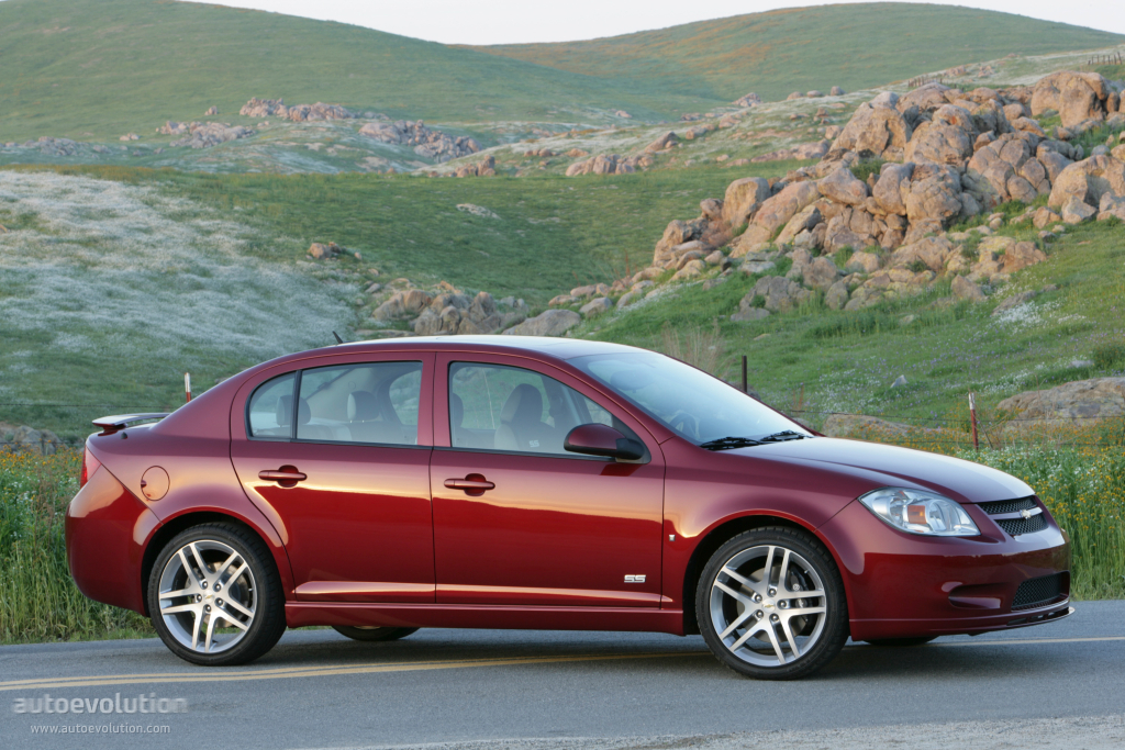 Chevrolet Cobalt Sedan photo 2