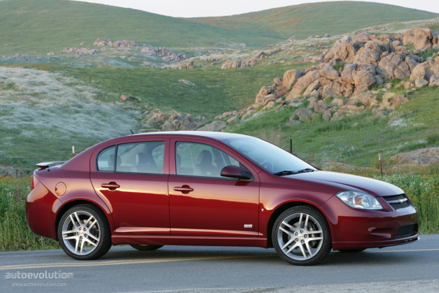 Chevrolet Cobalt Sedan photo 2