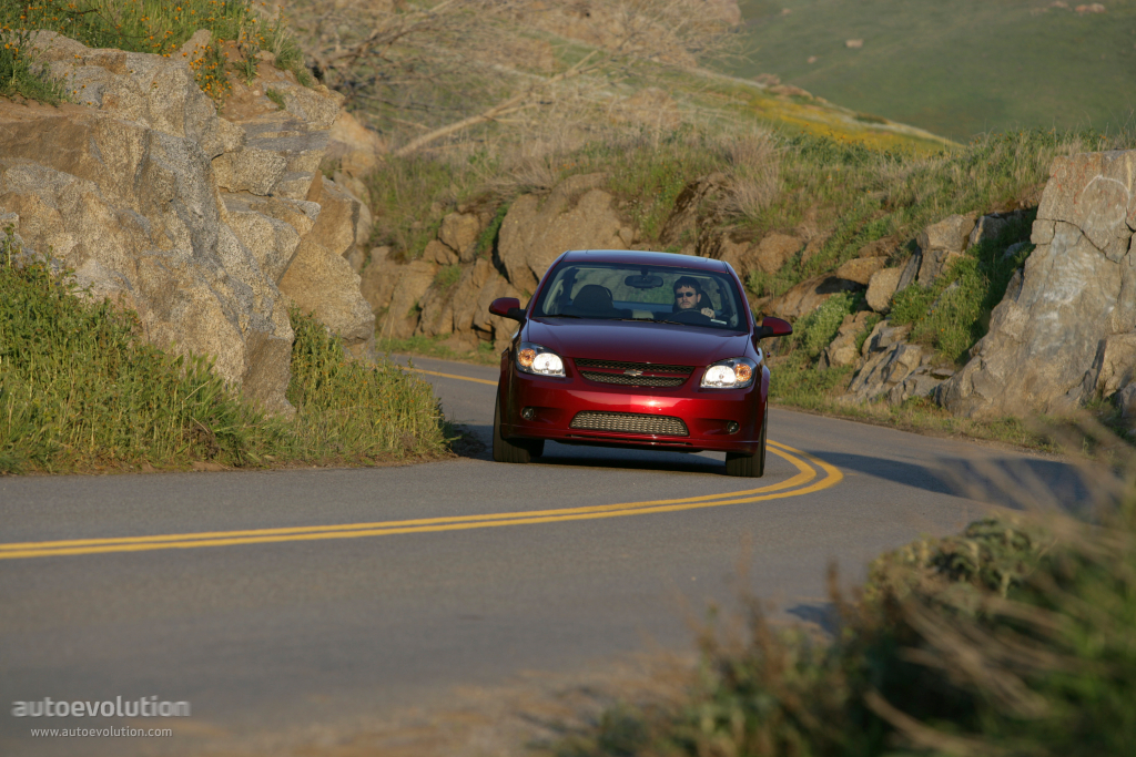 Chevrolet Cobalt Sedan photo 3