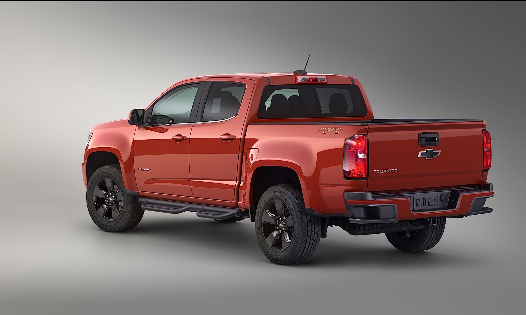 Chevrolet Colorado Double Cab photo 2