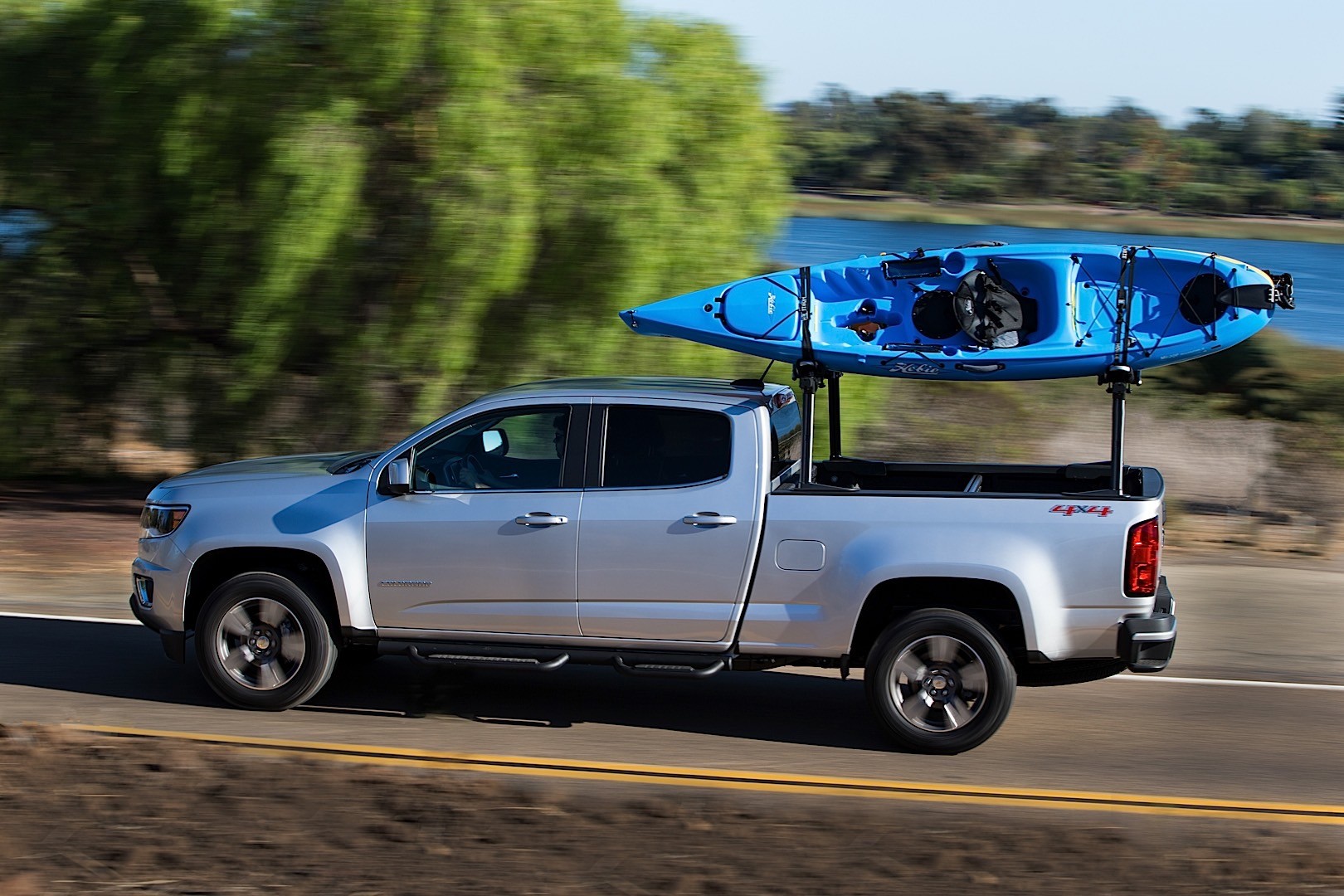Chevrolet Colorado Double Cab photo 6