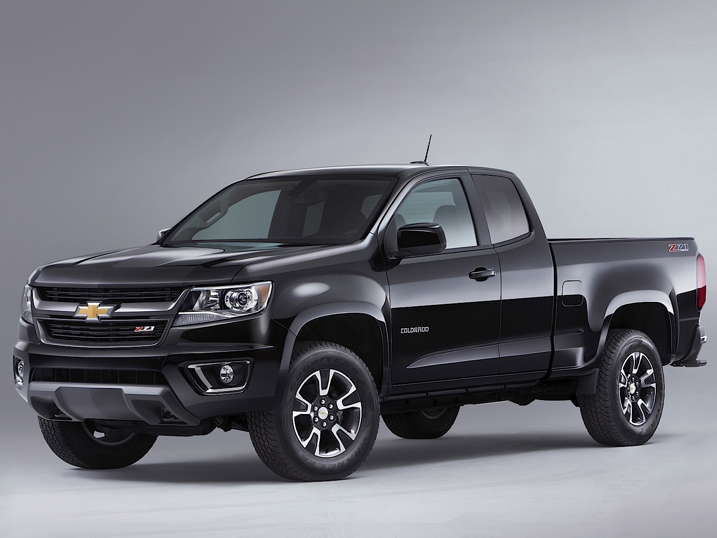Chevrolet Colorado Extended Cab photo 8