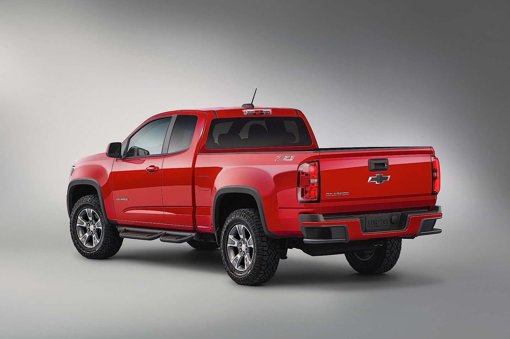Chevrolet Colorado Extended Cab photo 13
