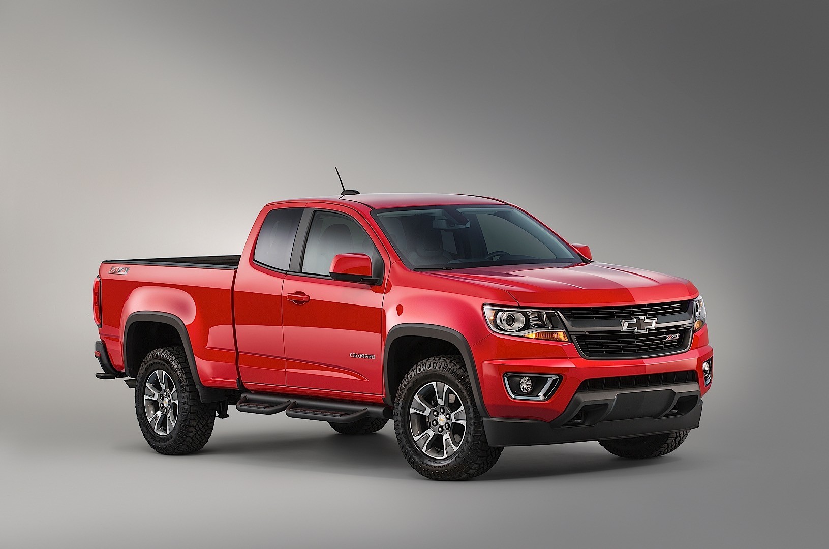Chevrolet Colorado Extended Cab photo 14