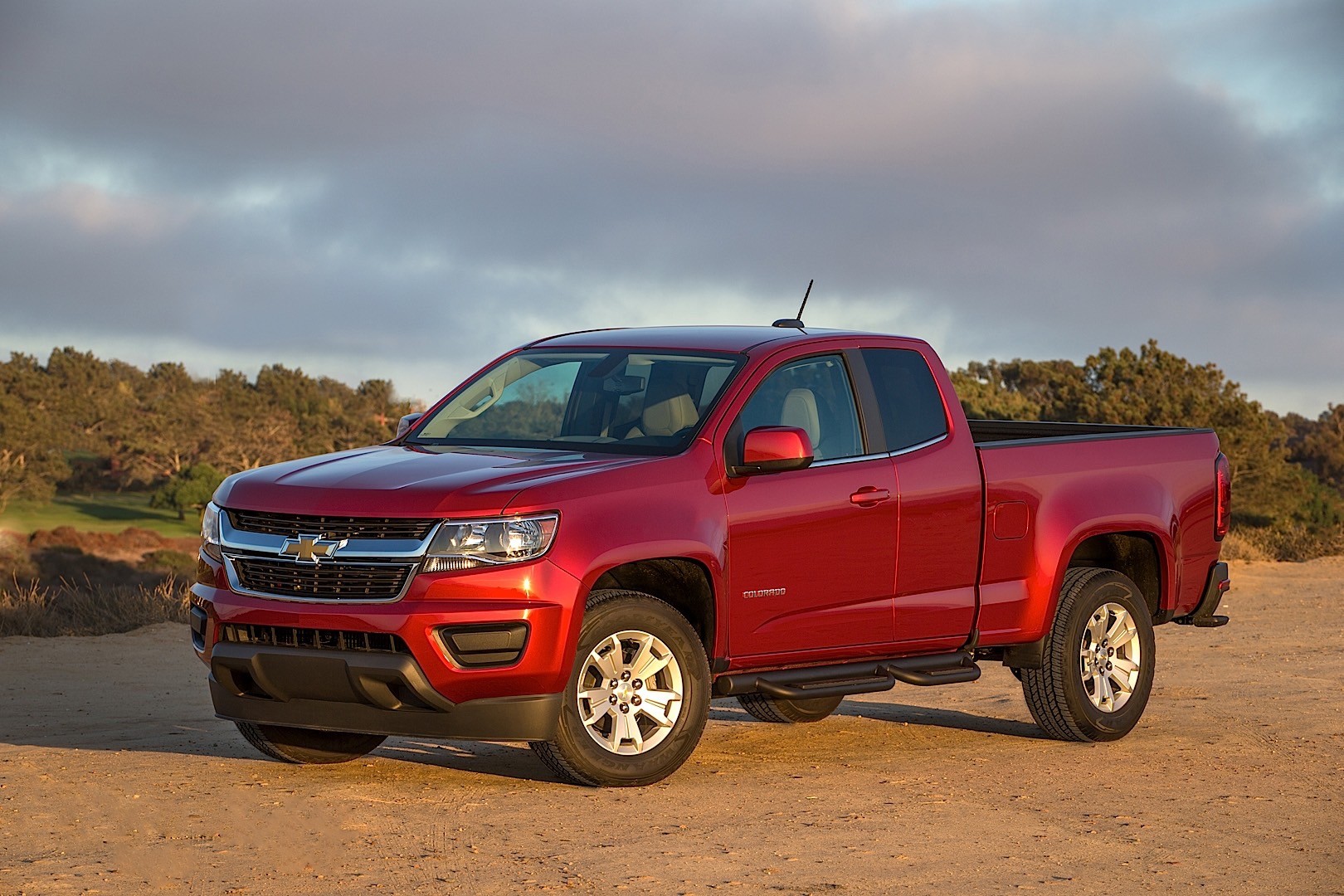 Chevrolet Colorado Extended Cab photo 3