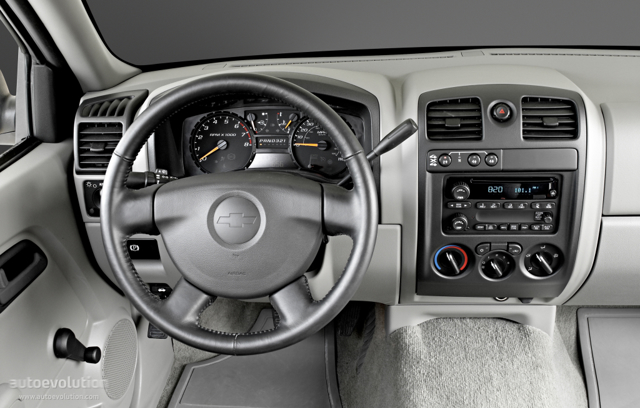 Chevrolet Colorado Regular Cab photo 5