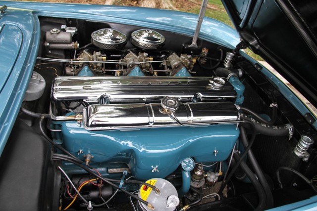 Chevrolet Corvette Convertible photo 39