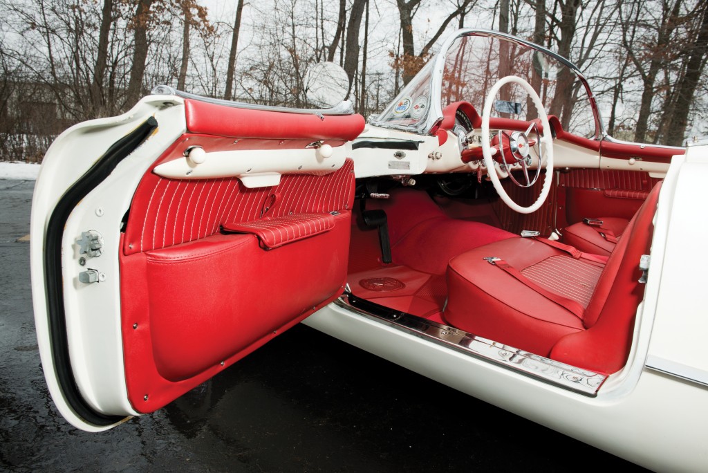Chevrolet Corvette Convertible photo 47