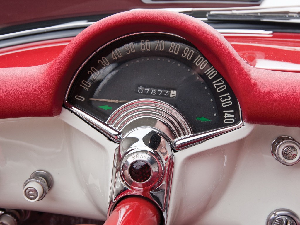 Chevrolet Corvette Convertible photo 37