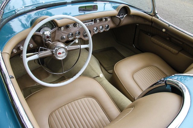 Chevrolet Corvette Convertible photo 38