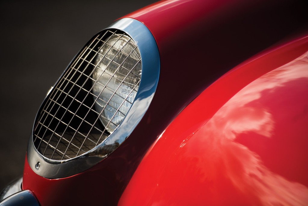 Chevrolet Corvette Convertible photo 11