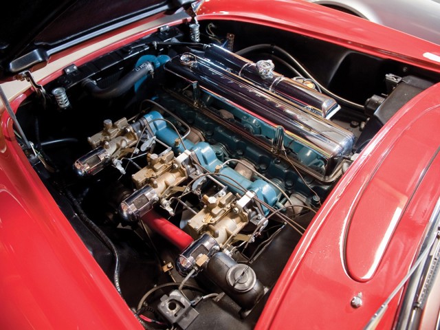 Chevrolet Corvette Convertible photo 21