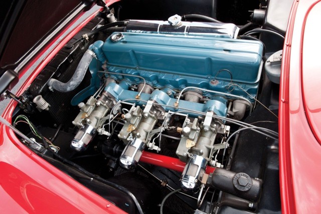 Chevrolet Corvette Convertible photo 24