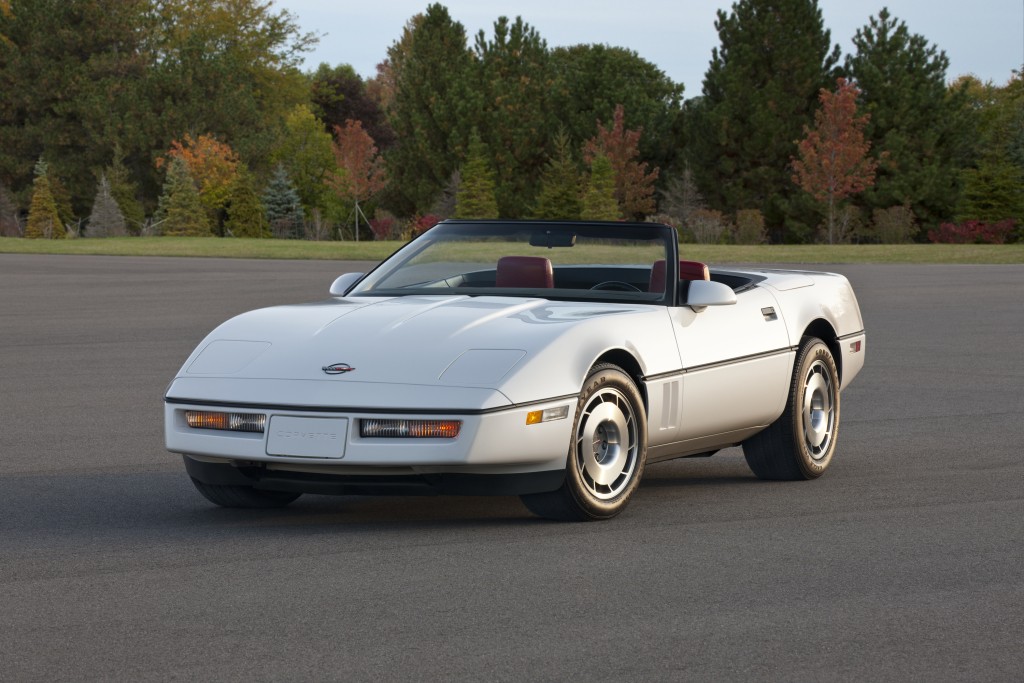 Chevrolet Corvette Convertible photo 11