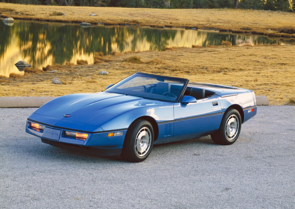 Chevrolet Corvette Convertible photo 12