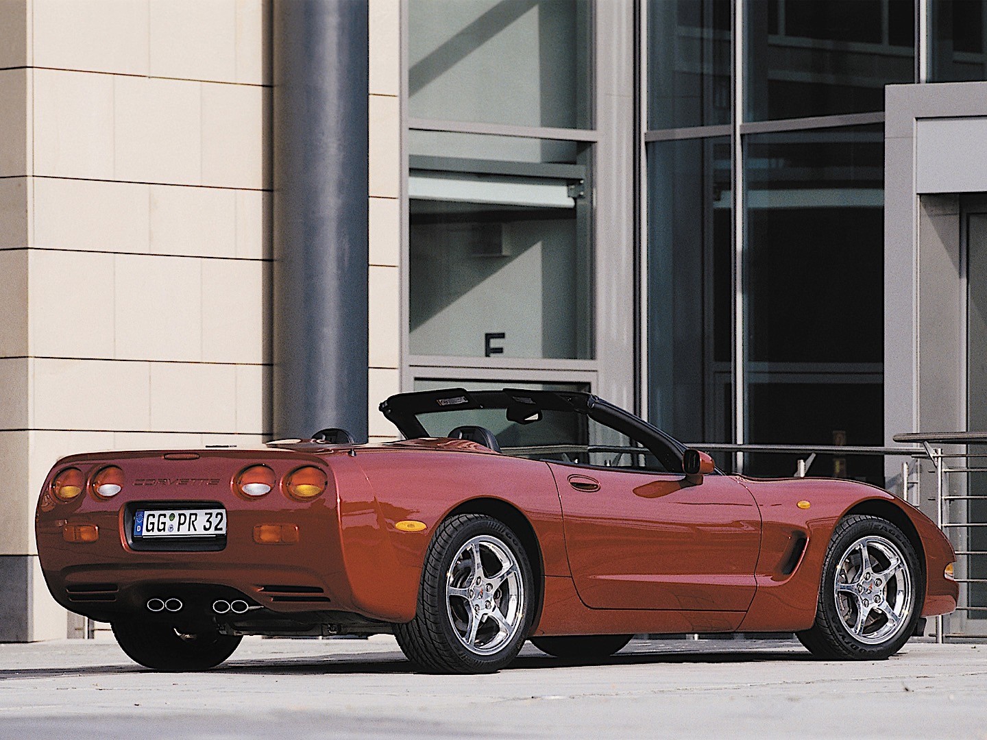 Chevrolet Corvette Convertible photo 7