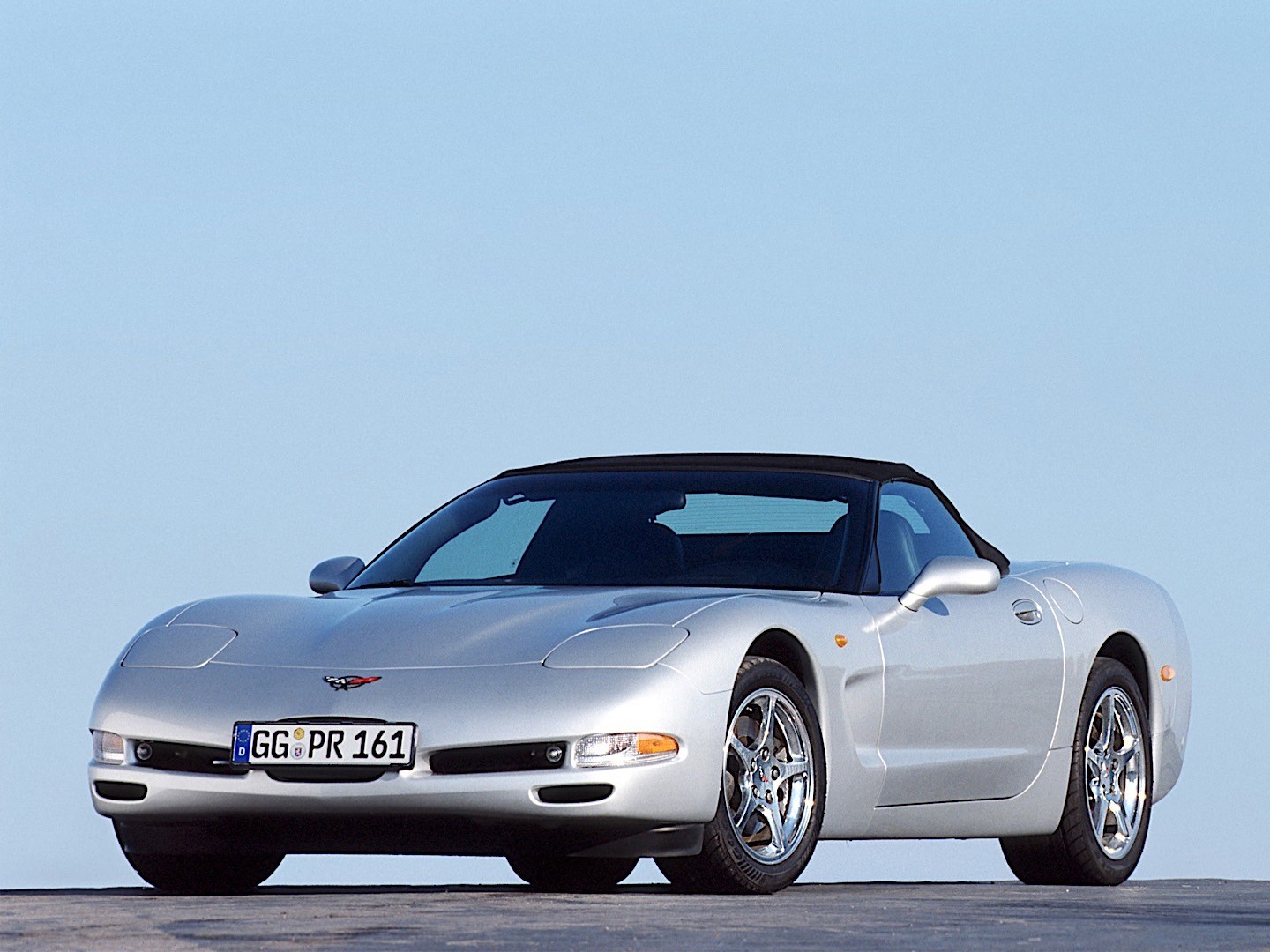 Chevrolet Corvette Convertible photo 28