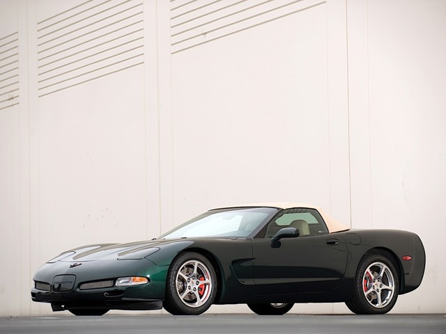 Chevrolet Corvette Convertible photo 31