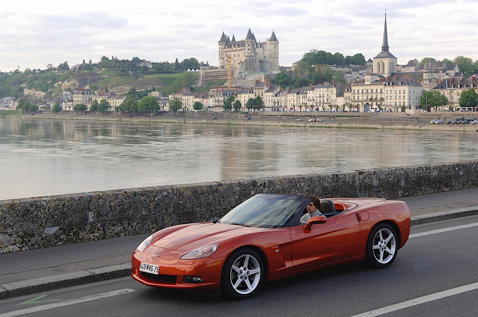 Chevrolet Corvette Convertible photo 10