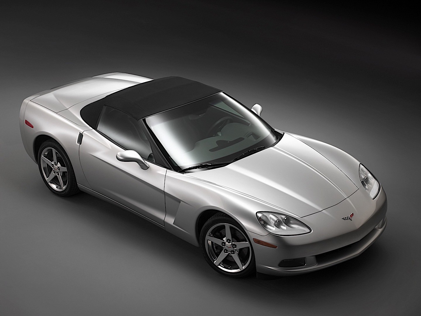 Chevrolet Corvette Convertible photo 13