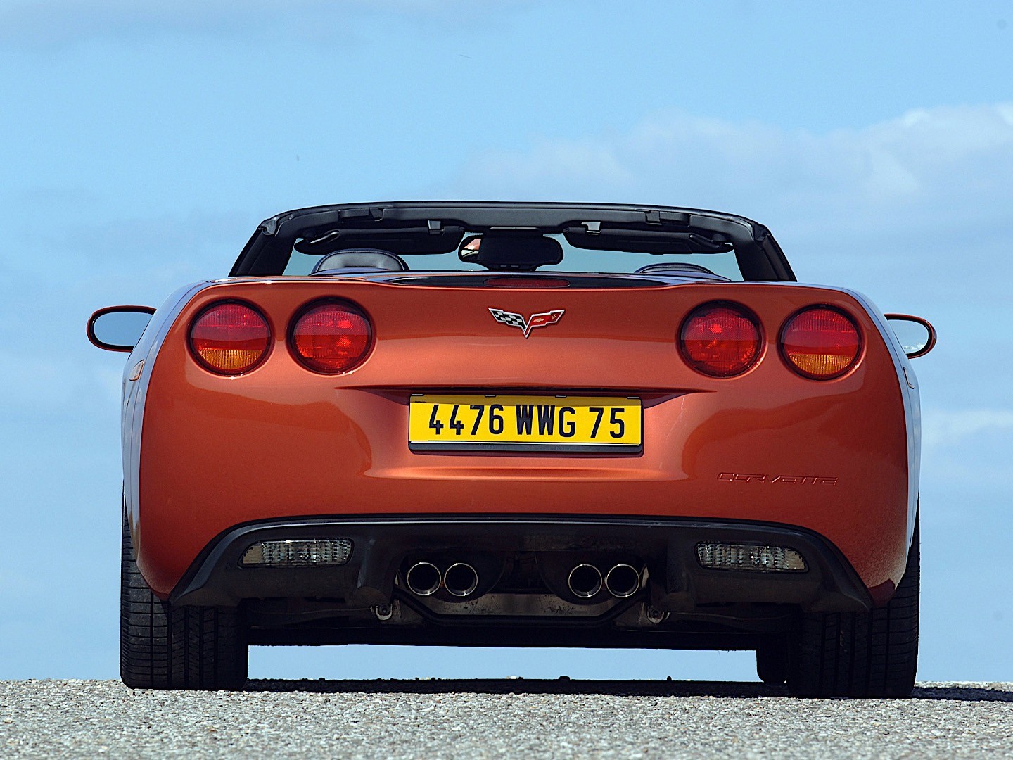 Chevrolet Corvette Convertible photo 18