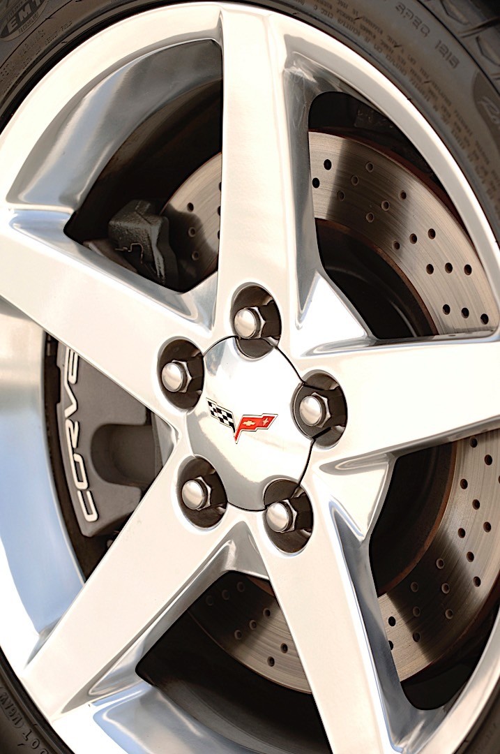 Chevrolet Corvette Convertible photo 20