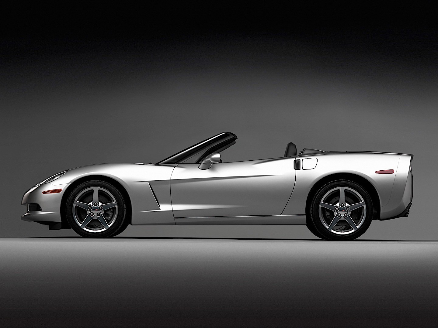 Chevrolet Corvette Convertible photo 21