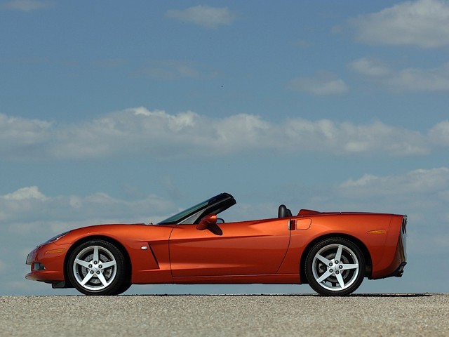 Chevrolet Corvette Convertible photo 24