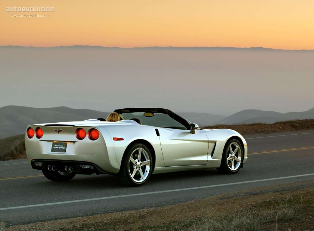 Chevrolet Corvette Convertible photo 5