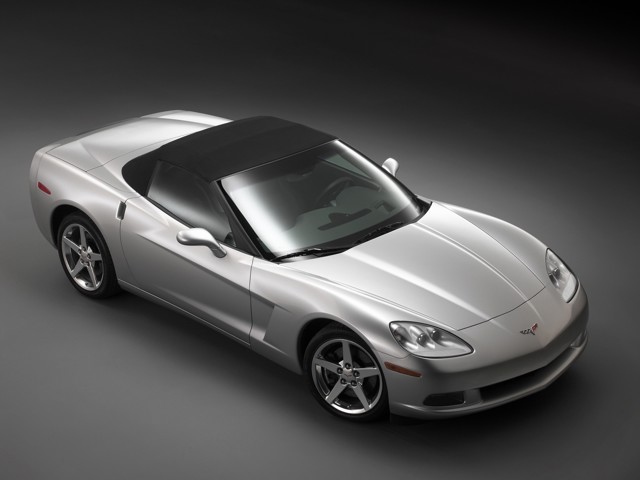 Chevrolet Corvette Convertible photo 23