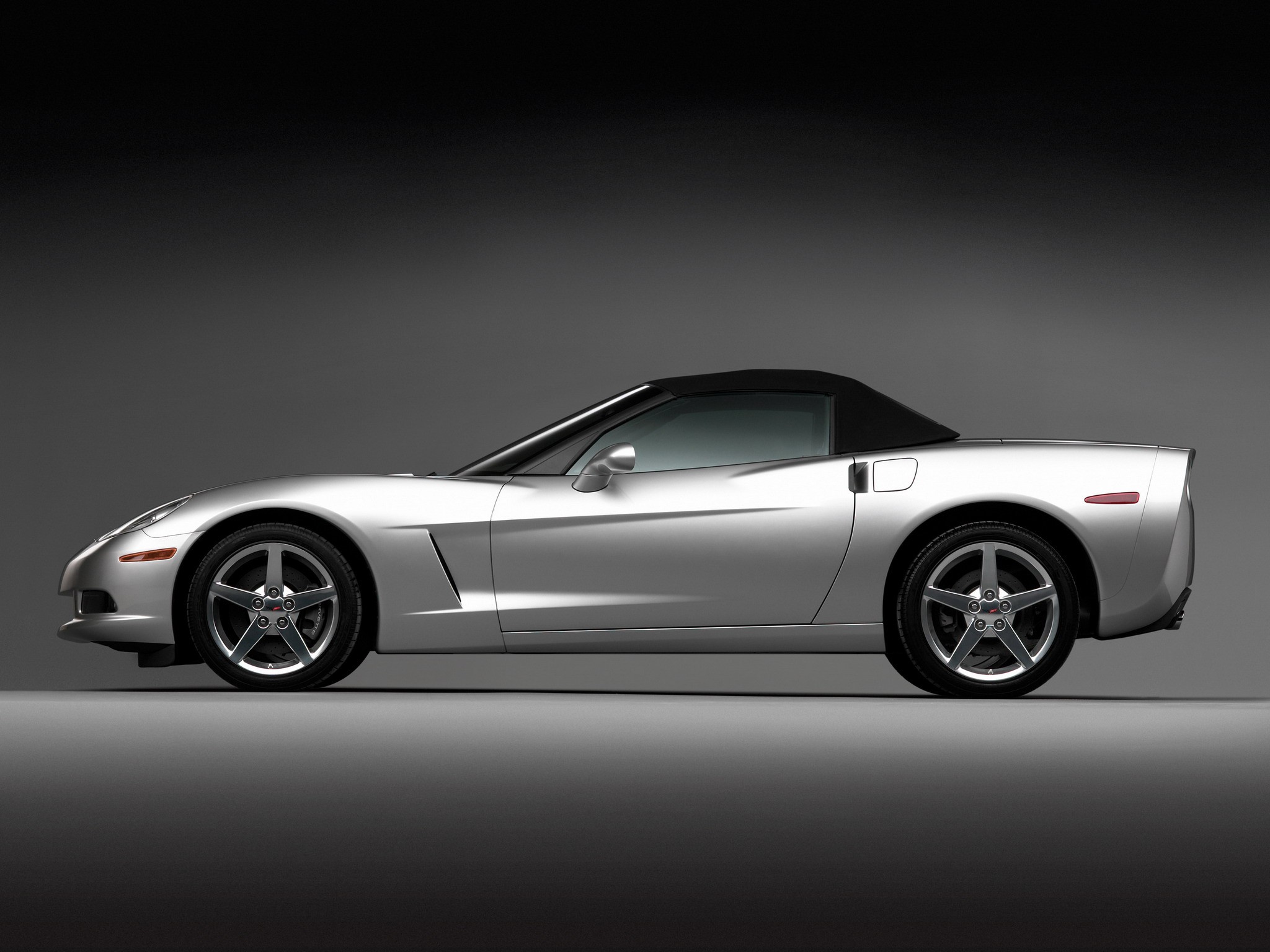 Chevrolet Corvette Convertible photo 26