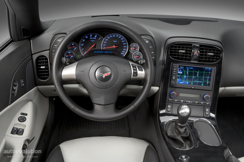 Chevrolet Corvette Convertible photo 41