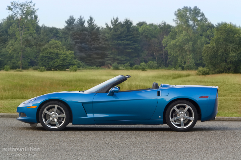 Chevrolet Corvette Convertible photo 10