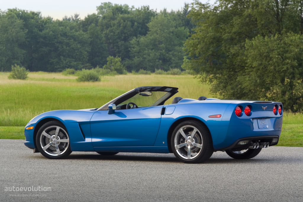 Chevrolet Corvette Convertible photo 11