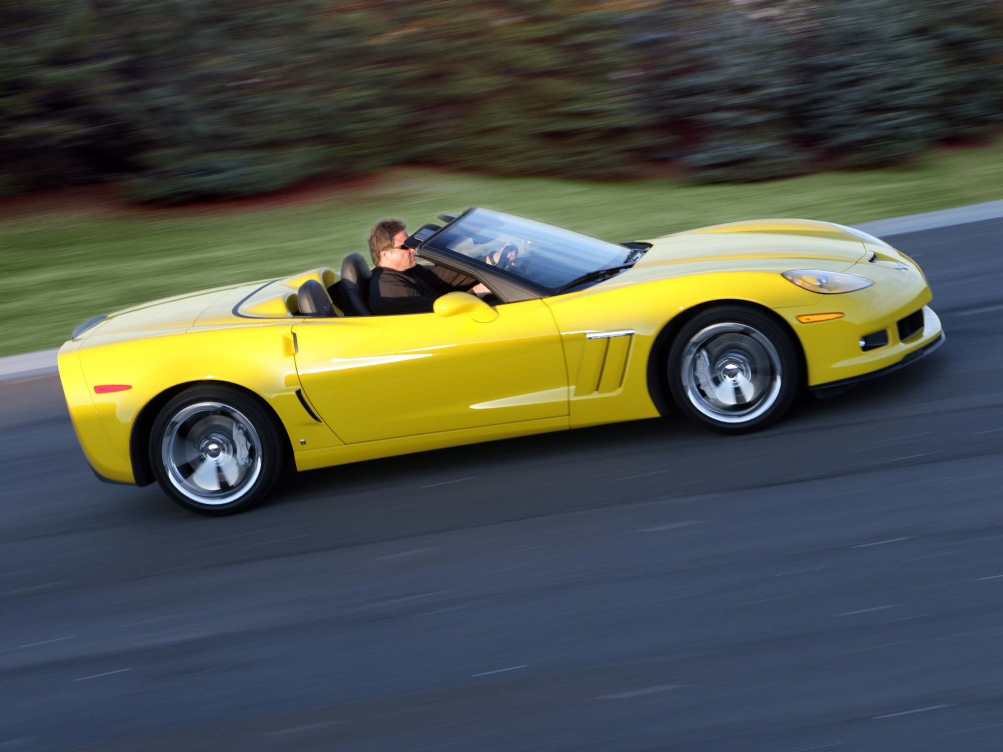 Chevrolet Corvette Convertible photo 13