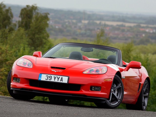 Chevrolet Corvette Convertible photo 15