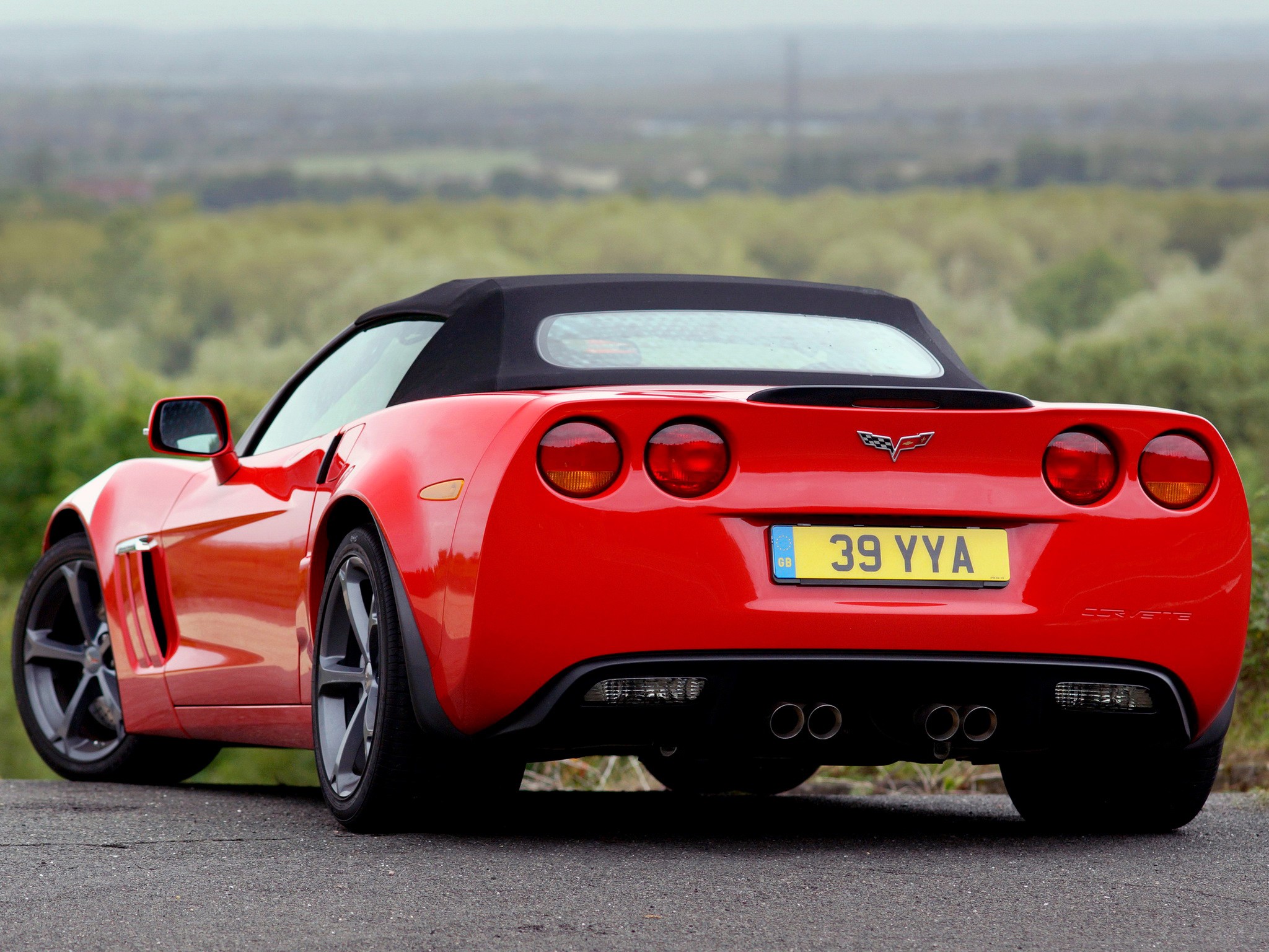 Chevrolet Corvette Convertible photo 16