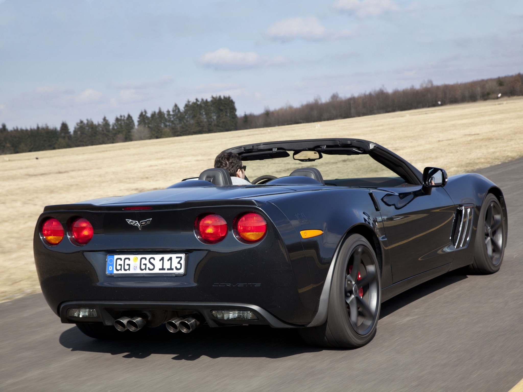 Chevrolet Corvette Convertible photo 18